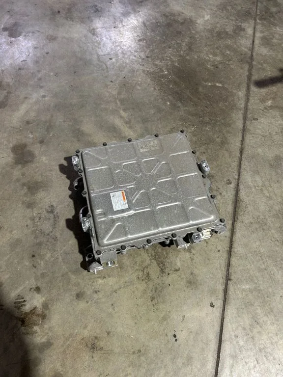 Voltage converter inverter – Hyundai Ioniq (2016-)