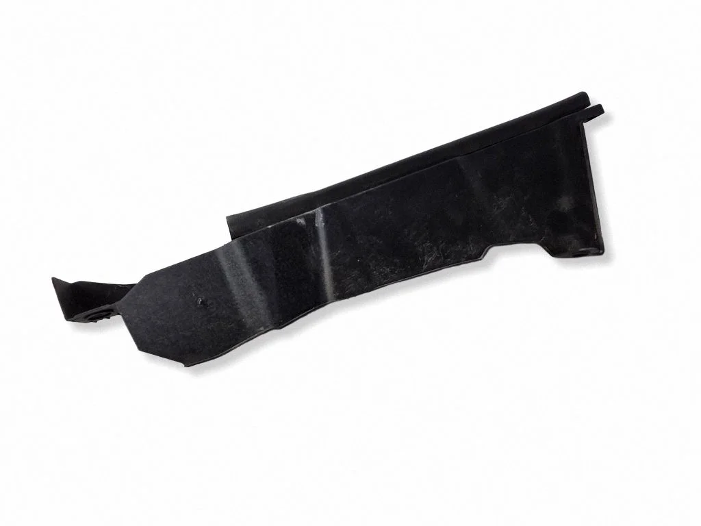 Fender end trim 841302P500