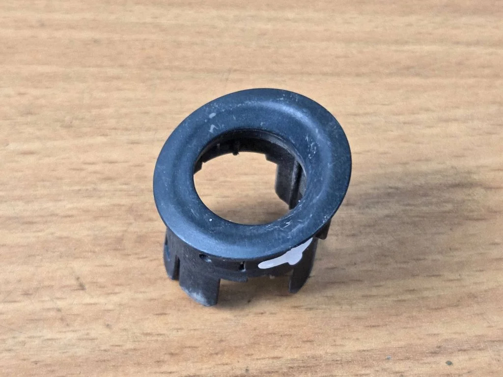 Rear parking sensor holder (PDC) ET7615K872BAW