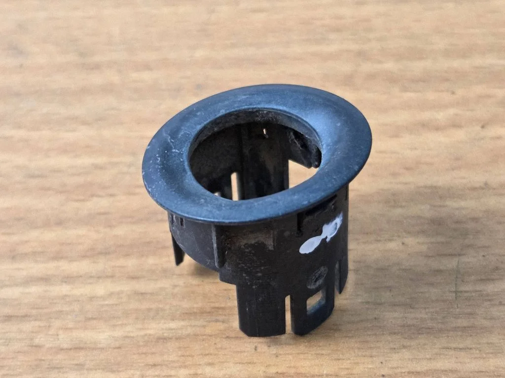 Rear parking sensor holder (PDC) ET7615K870BABW
