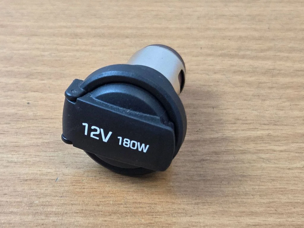 12 V Socket (front) – Hyundai Tucson TL (2015-)