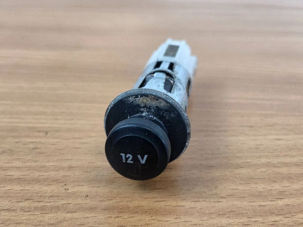 12 V Socket (rear) – Audi Q7 4L (2005-2015)