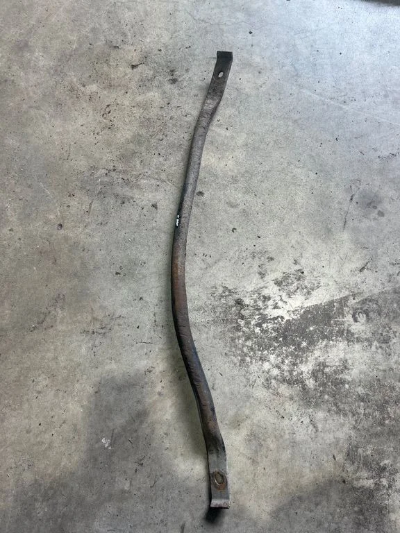 Rear traction arm rod