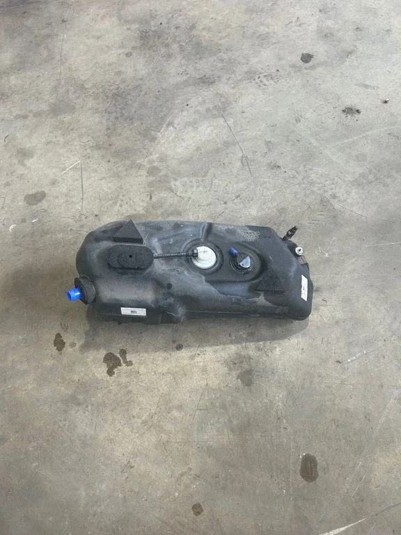AdBlue liquid reservoir GX735J228A