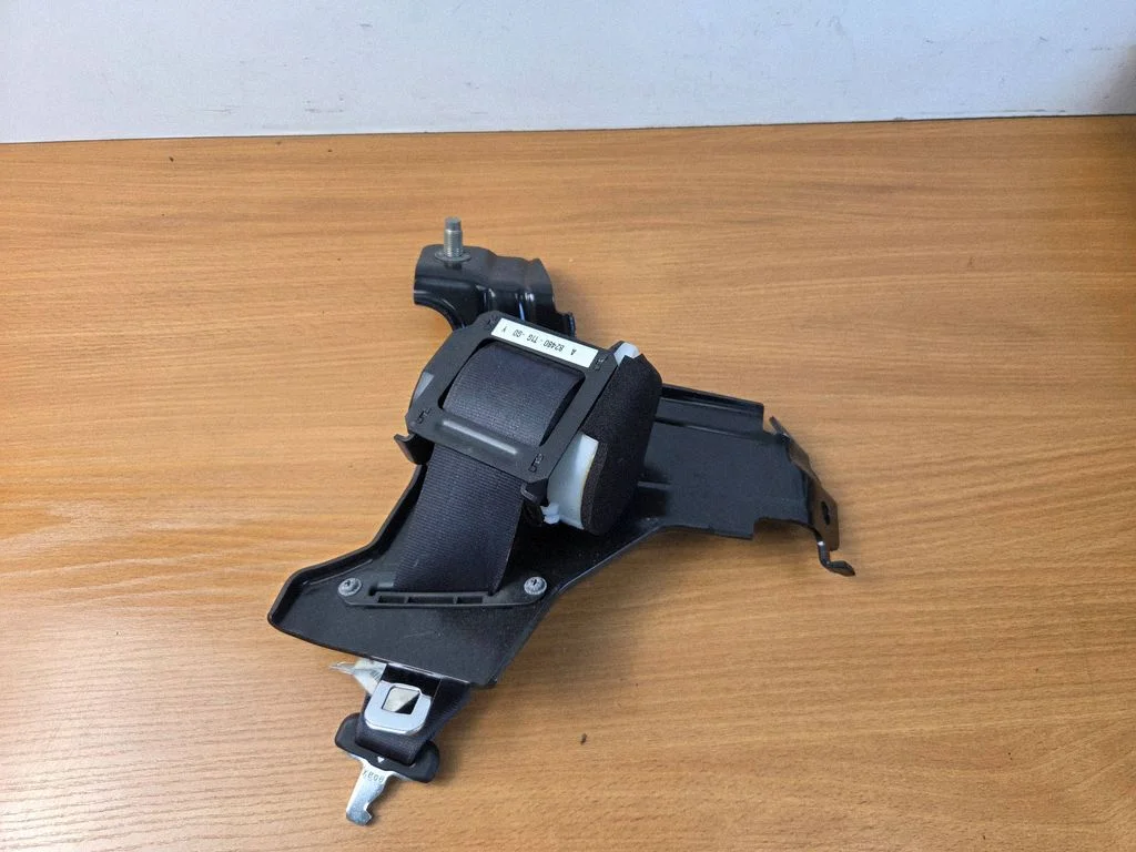 Roof seat belt – Honda CR-V (2013-2016)
