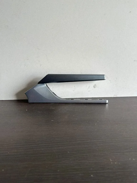 Trim molding – Toyota Avensis T270 (2015-2018)