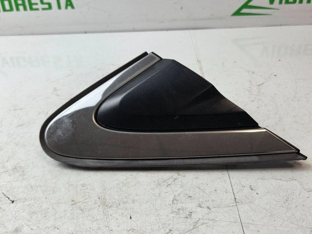 Esiukse klaasi liist 75490T1GAE001