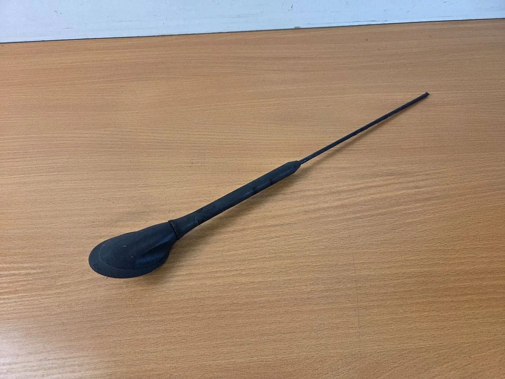 Radio antena AV1T18828AA