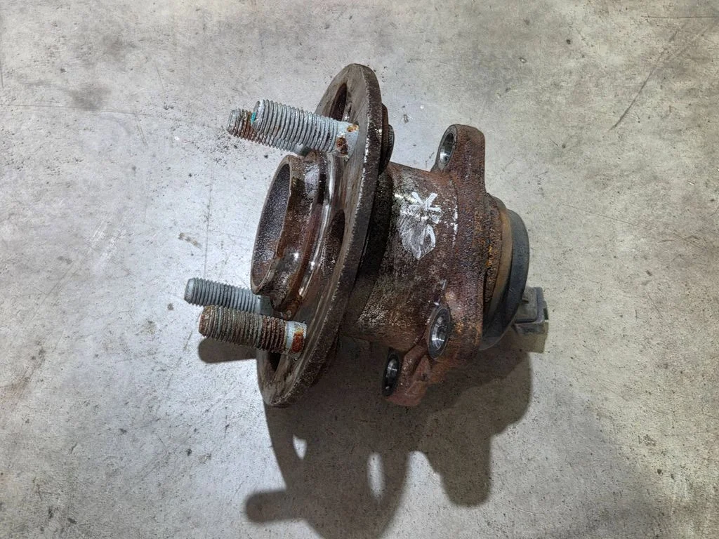 Rear wheel ball bearing 52730H8500