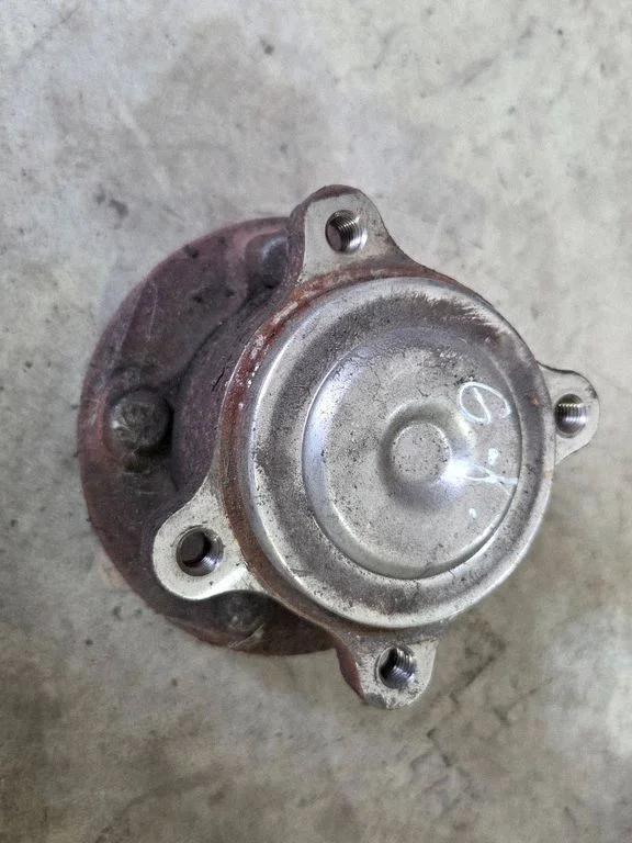 Rear wheel ball bearing J123178
