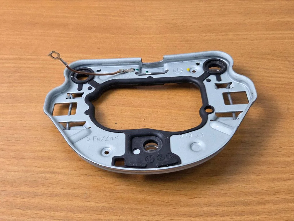Steering wheel trim – Mercedes-Benz E-Class W212 (2009-2016)