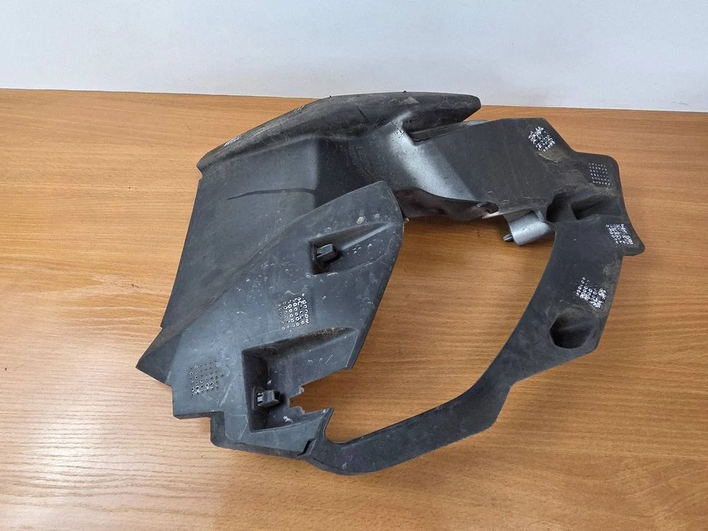 Fog light bracket – Ford Focus (2018-)