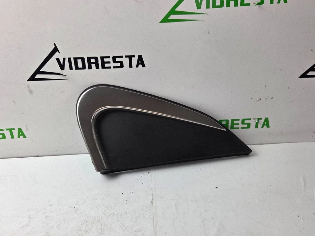 Rear side glass trim – Hyundai Ioniq (2016-)