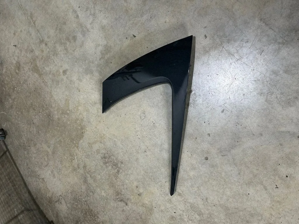 Rear side glass trim – Citroen C4 Grand Picasso (2013-2018)