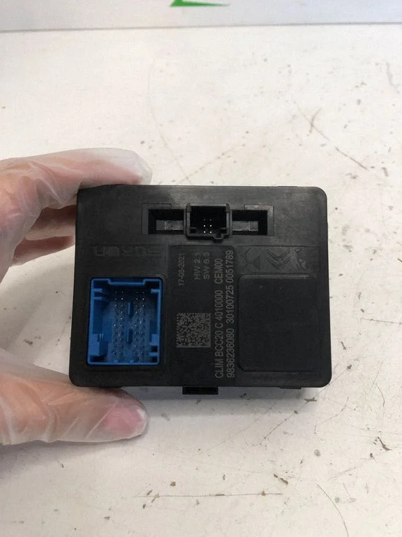 Air conditioner control unit module – Opel Corsa F (2019-)