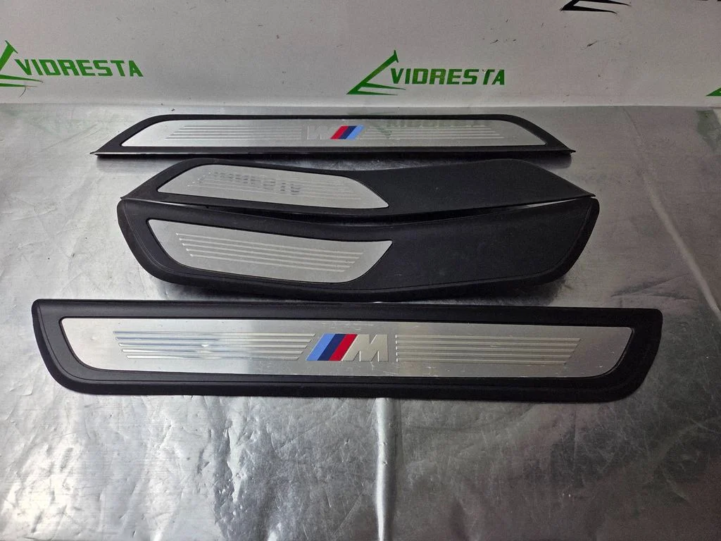 Listwy progowe wewnętrzne (komplet) – BMW Seria 6 F06 Gran coupe (2012-2018)