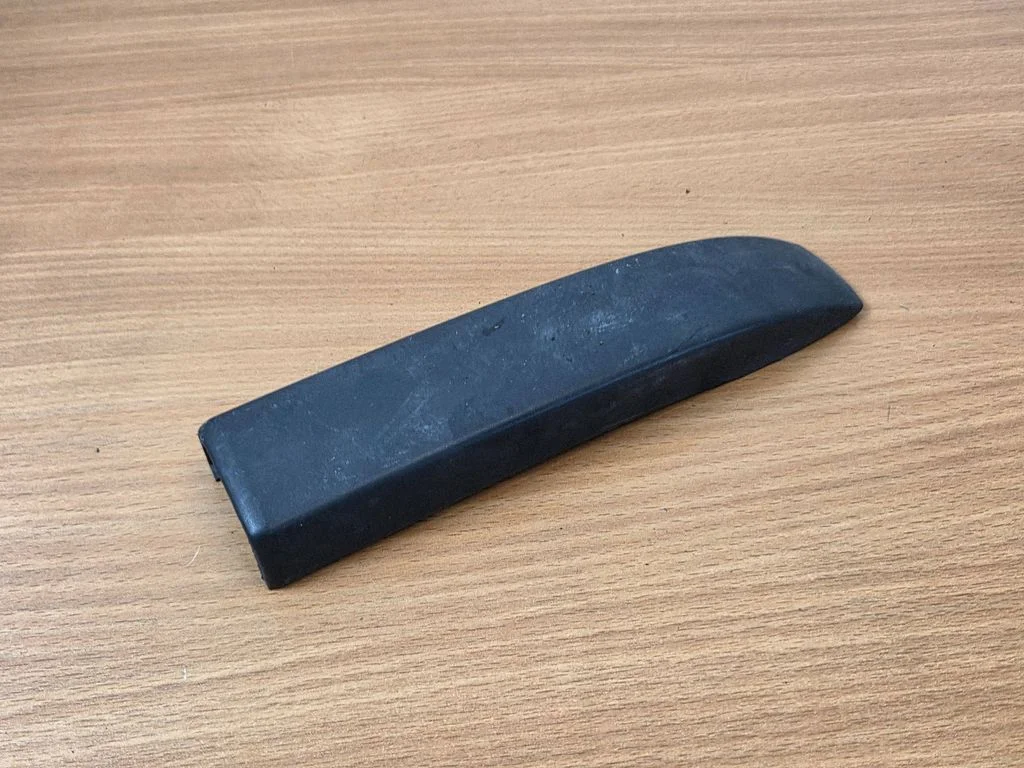 Roof bar rail cover – Chrysler Grand Voyager V (2007-2015)
