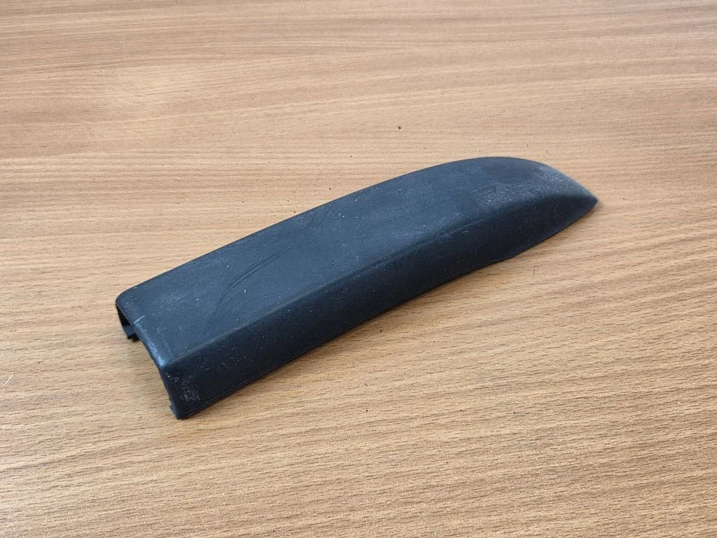 Roof bar rail cover – Chrysler Grand Voyager V (2007-2015)
