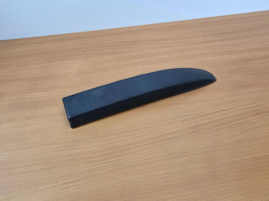 Roof bar rail cover – Chrysler Grand Voyager V (2007-2015)