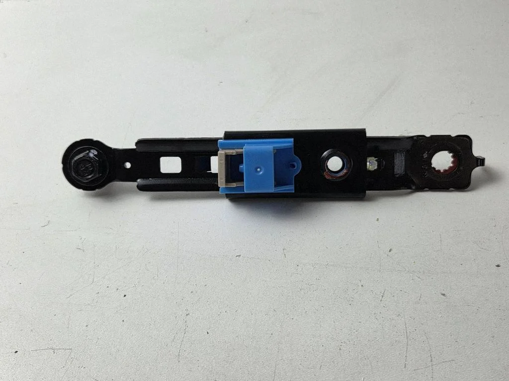 Turvavöö reguleerimise siin – Hyundai i20 (BC3 BI3) (2020-)