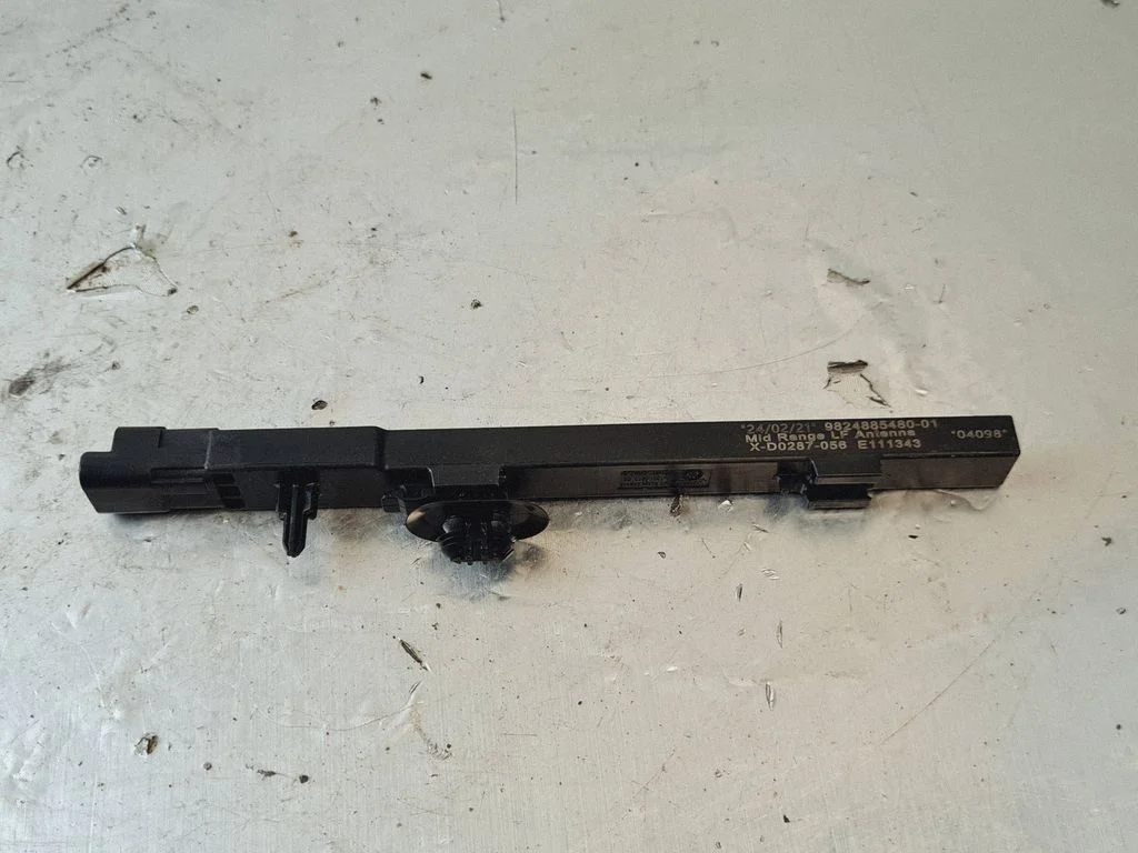 Keyless system antenna – Peugeot 208 II (2019-)