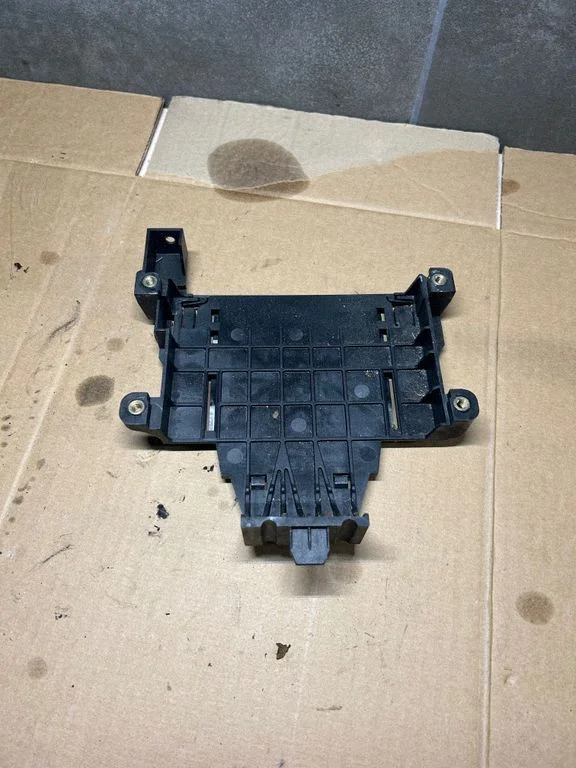 Engine control unit holder – Volvo XC60 (2009-2013)