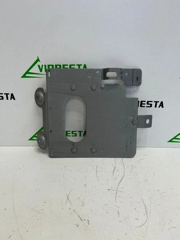 Engine control unit holder – Renault Clio V (2019-2025)