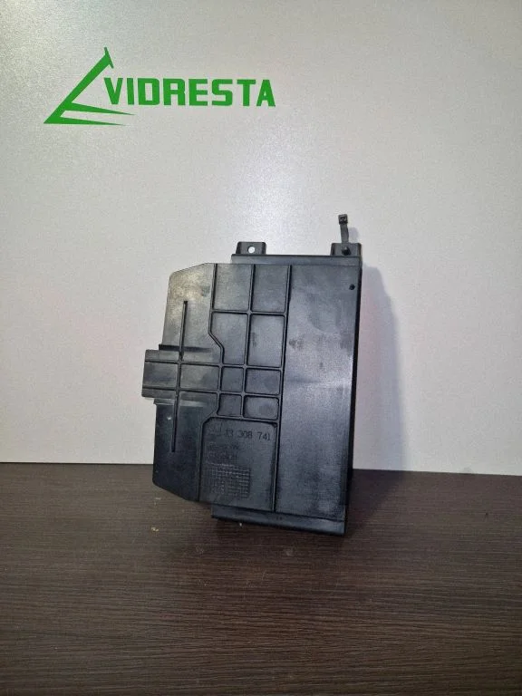 Engine control unit box – Opel Astra J (2010-2015)