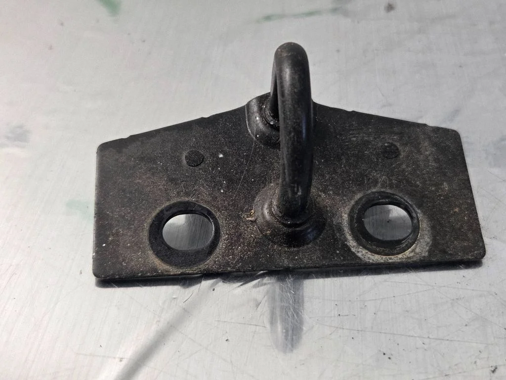Trunk lock loop – Peugeot 308 (2013-2021)