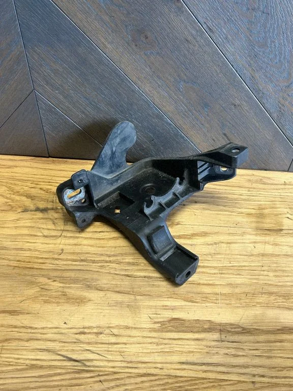 ABS pump bracket – Opel Meriva B (2010-2016)