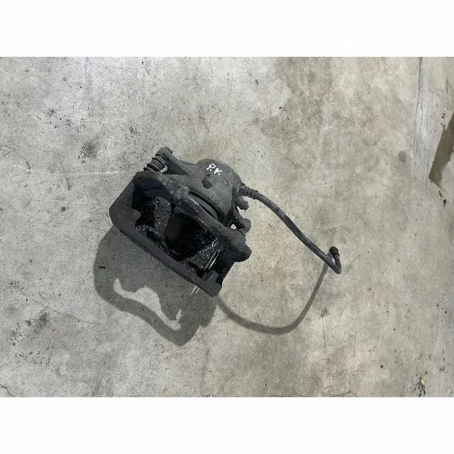 Front brake caliper – front left