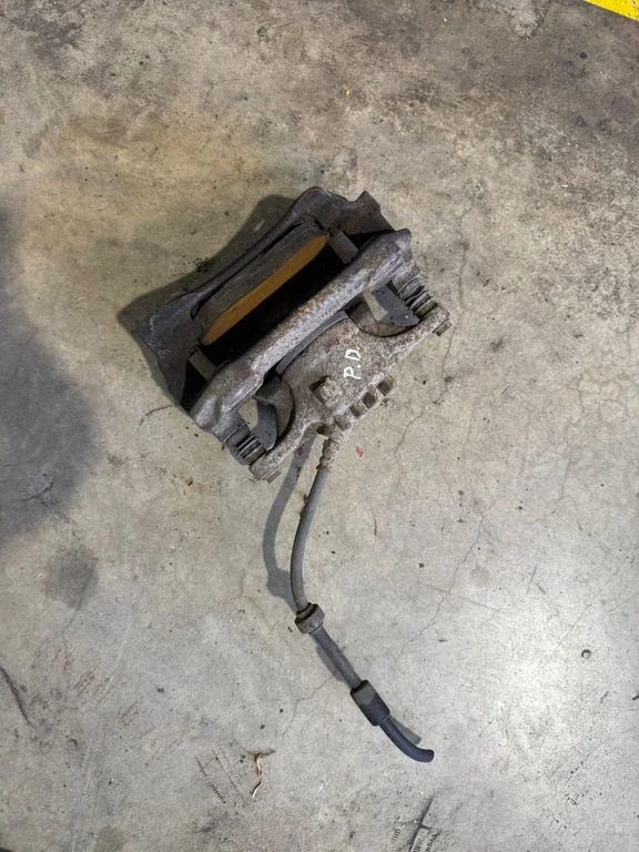 Front brake caliper – Opel Vivaro (2014-2018)