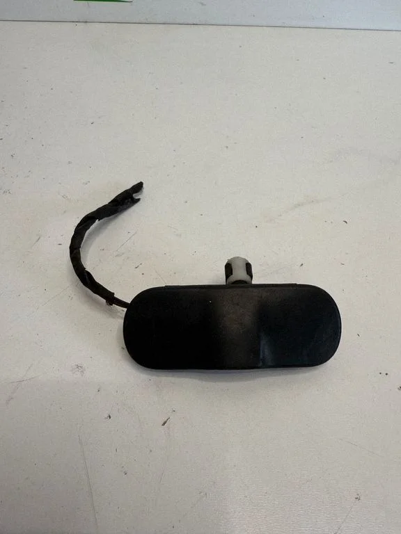 Windshield washer spray nozzle 8P0955987E