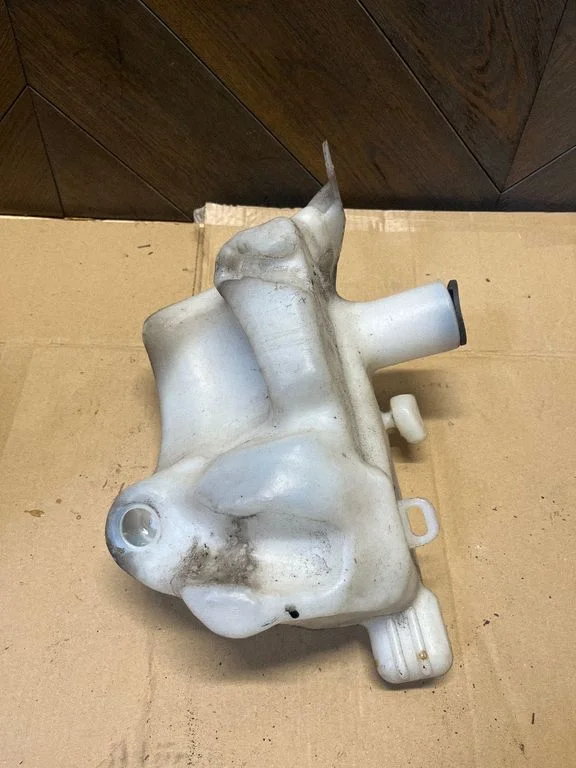 Windshield washer fluid reservoir/tank 9671568380B9