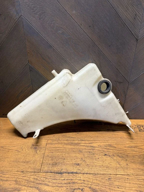 Windshield washer fluid reservoir/tank 8T0955453C