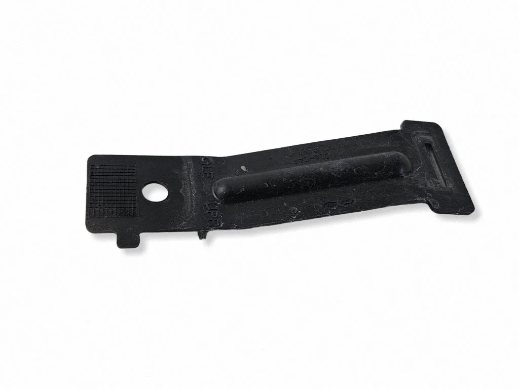 Headlight/headlamp mounting bracket 86633F1000