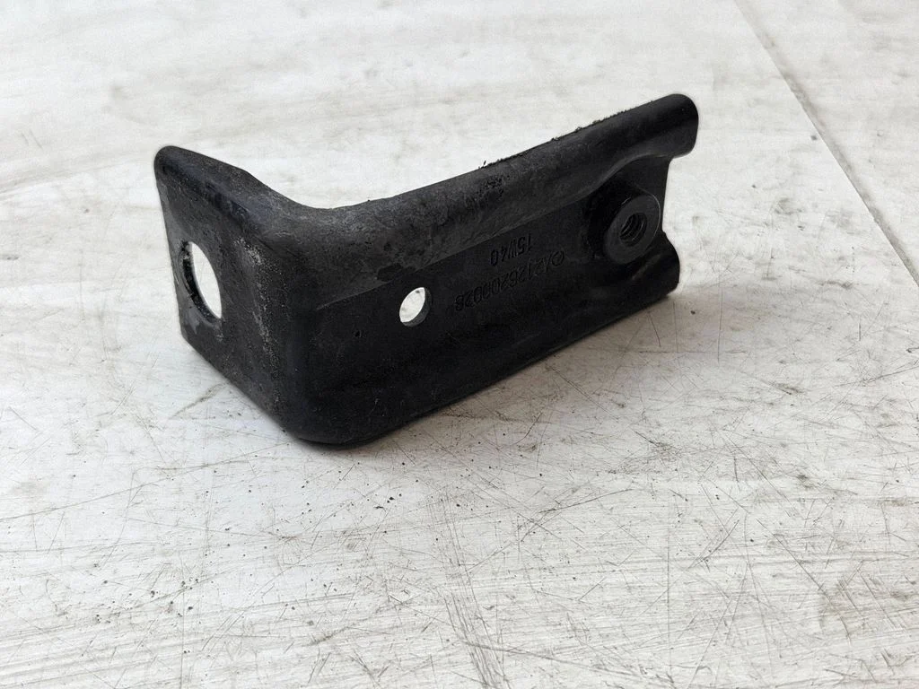 Headlight/headlamp mounting bracket A2126200028