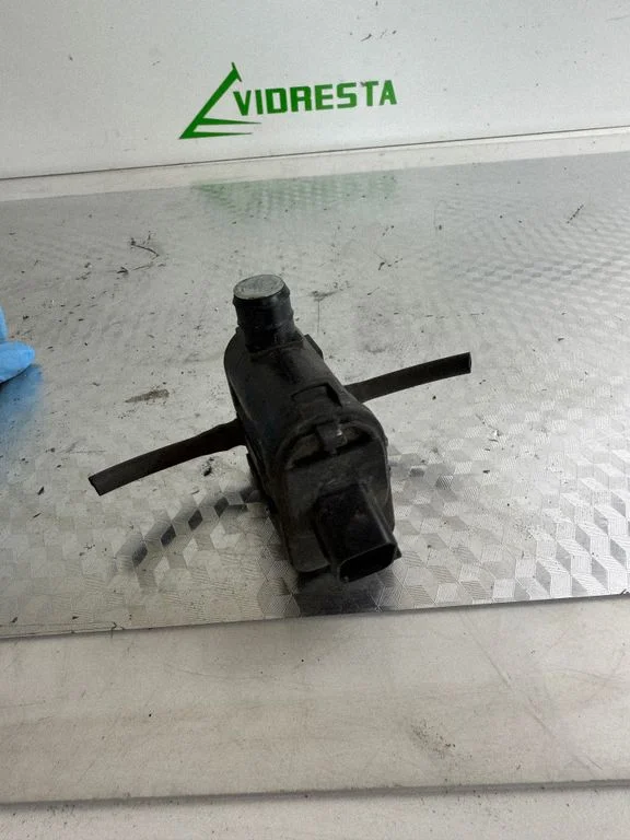 Klaasipesuvedeliku pump (klaaside) 985102J500