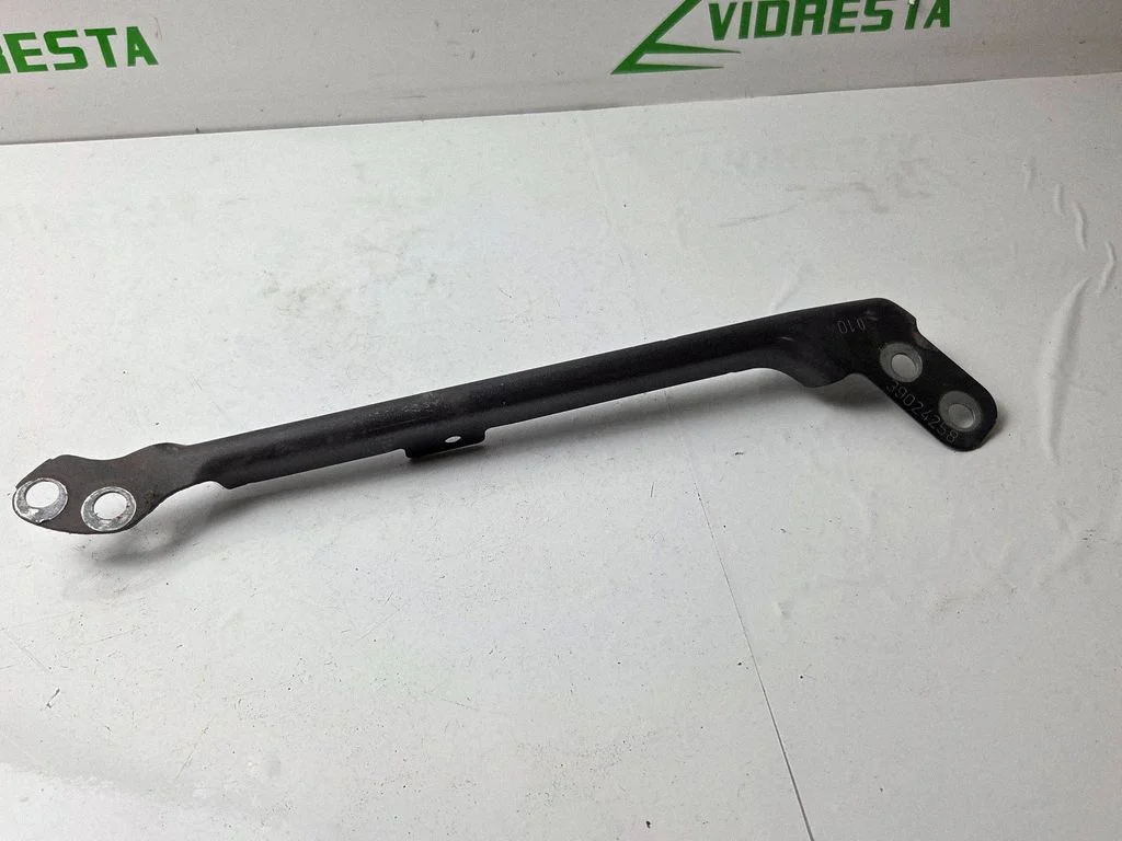 Headlight/headlamp mounting bracket 39024258