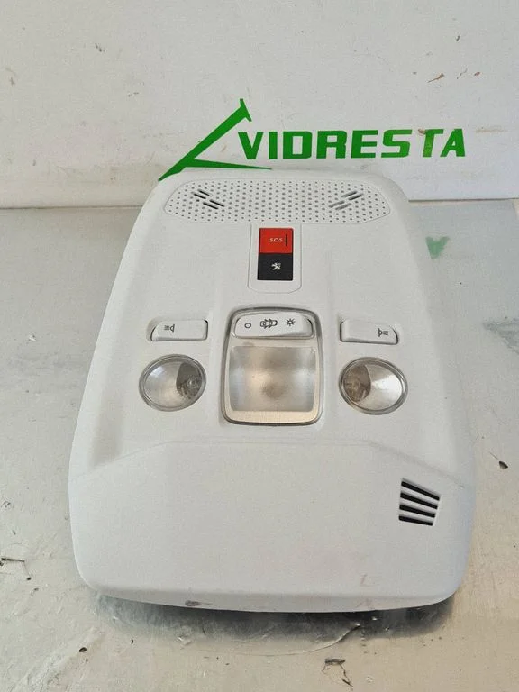 Esiistmete valgustustuli 9823297890