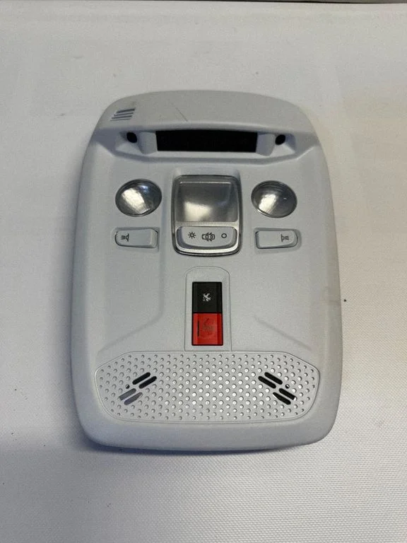 Front seat light 9842779480