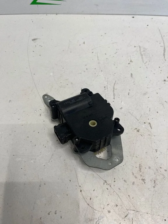 Air flap motor/actuator – Honda CR-V (2013-2016)