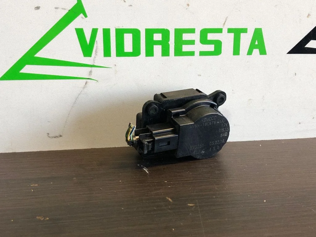 Õhuklapi mootor / ajam AV6N19E616AA