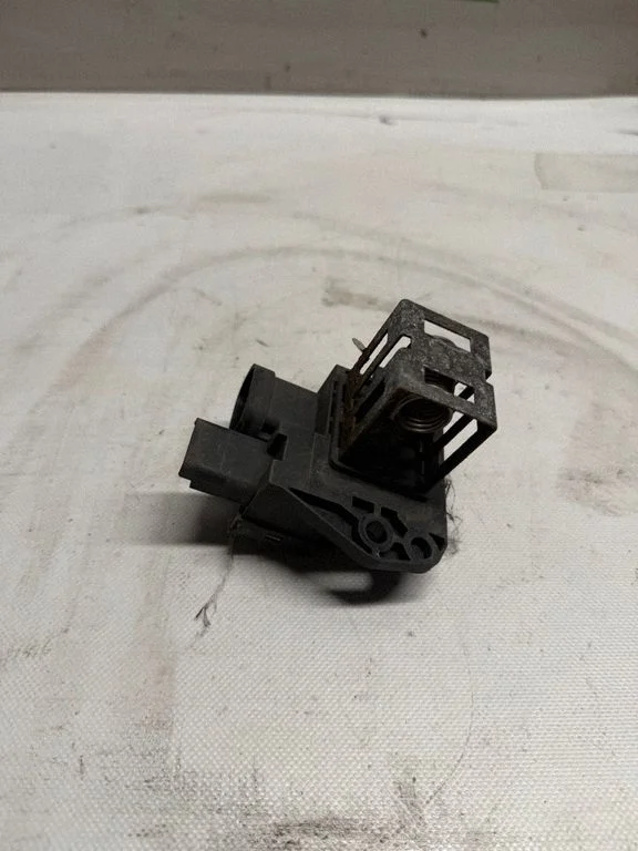 Heater blower motor/fan resistor 98372A
