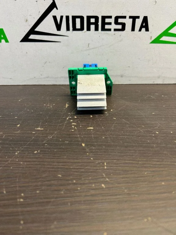 Heater blower motor/fan resistor