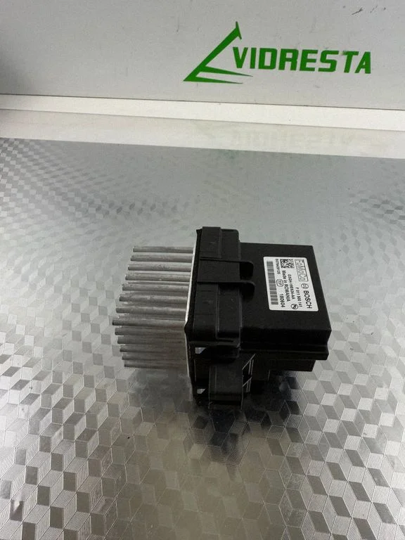 Heater blower motor/fan resistor F011500141