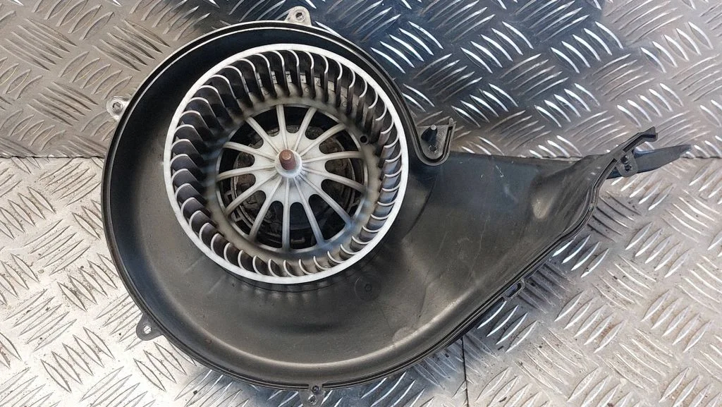 Heater fan/blower – Volvo XC60 (2009-2013)