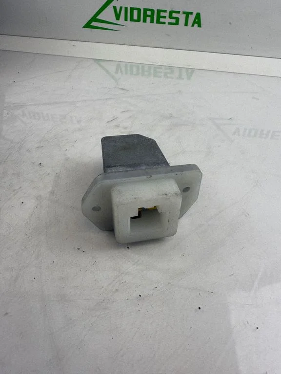 Heater blower motor/fan resistor