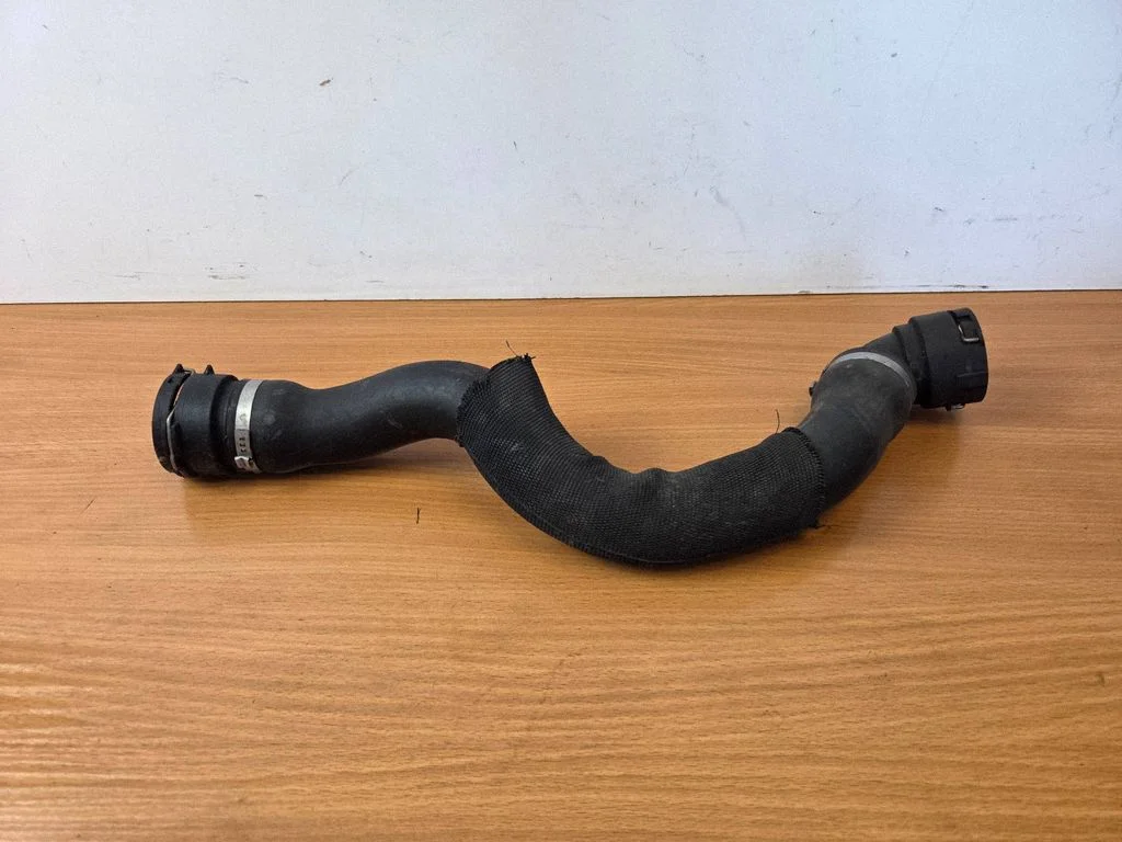 Engine coolant pipe/hose – Jaguar XE (2015-)