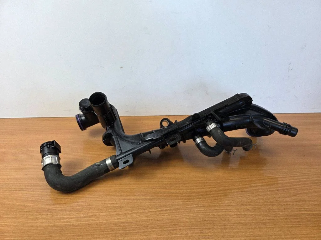 Engine coolant pipe/hose 9827621080